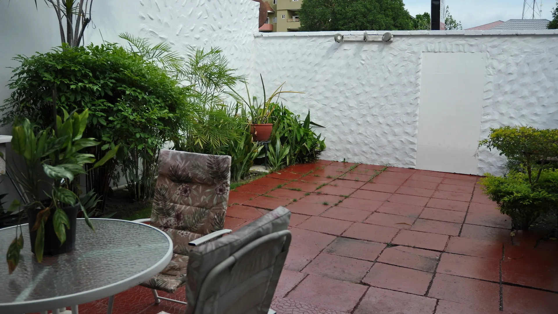 Enfield New Kingston Guest Apartment VII 0*,